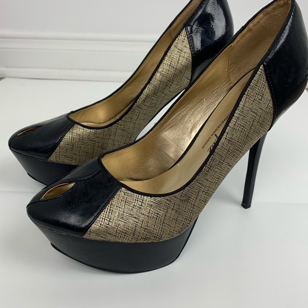 Sam Edelman Peep-Toe Gold & Black Heels 9.5